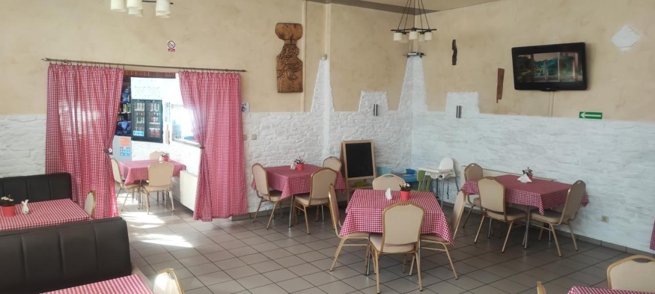 Restauracja "As"- Noclegi Turek Kültér fotó
